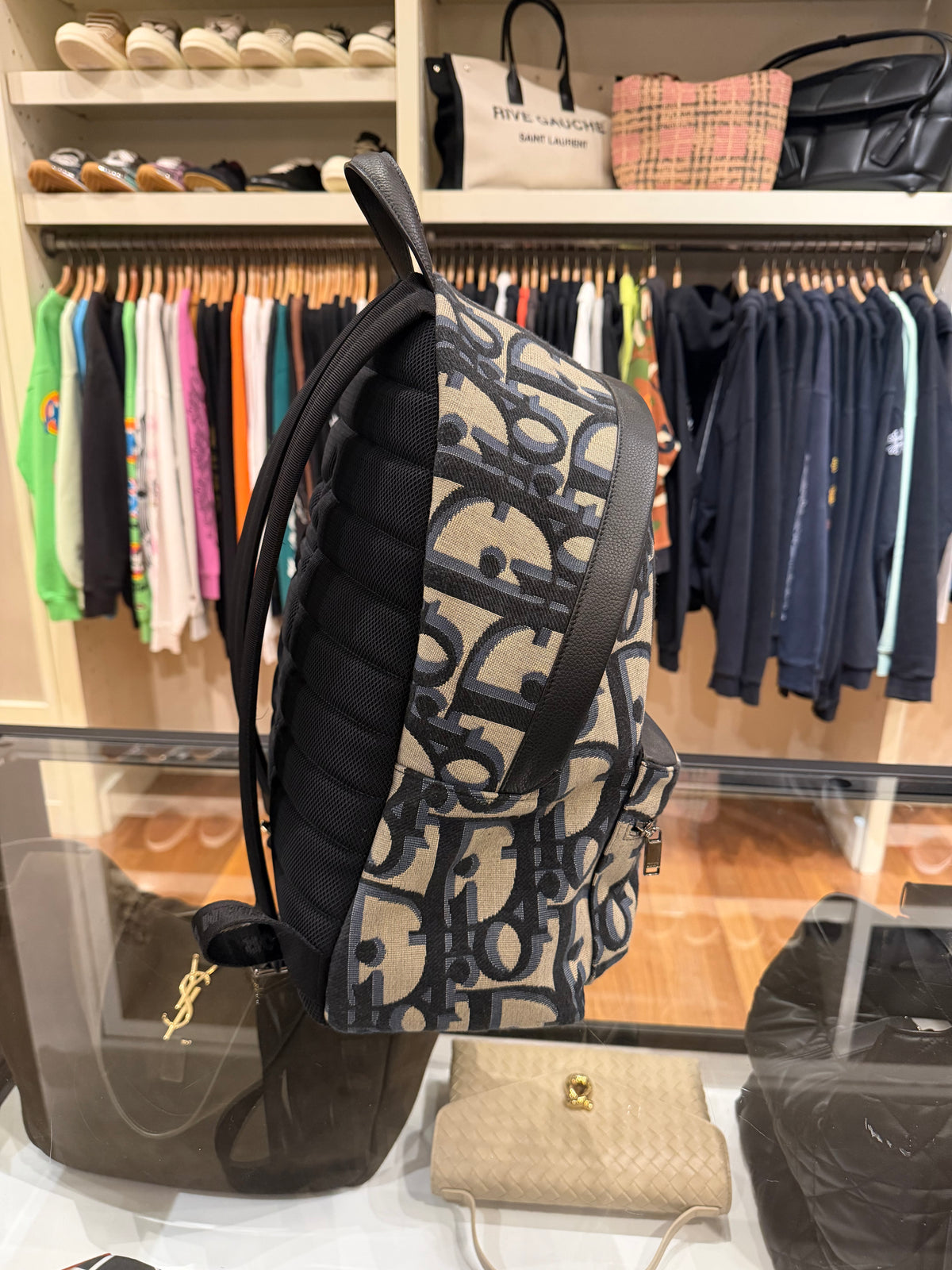Dior Rider Backpack
Beige and Blue Maxi Oblique Jacquard