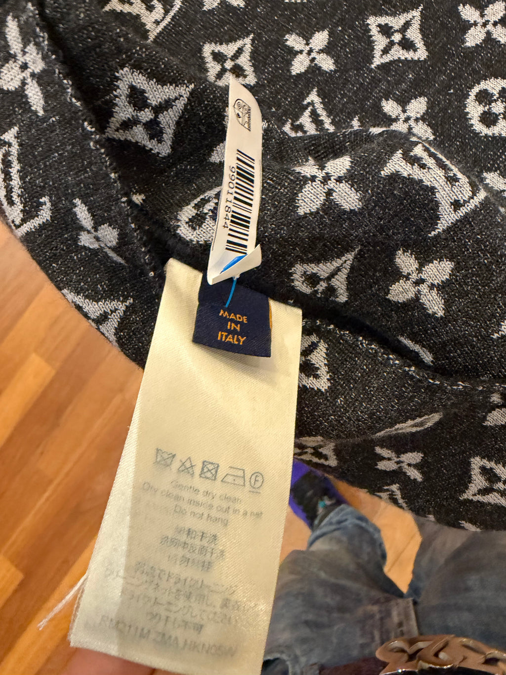 Louis Vuitton Reversible
Monogram Cardigan Zip