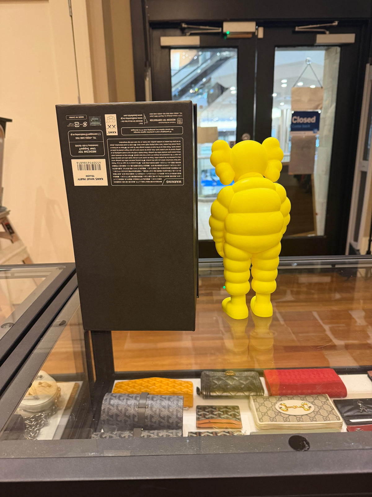 Kaws Open Edition What Party Figure - Neon