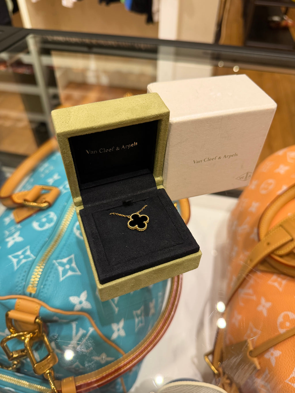 Van Cleef & Arpels Vintage Alhambra Onyx Necklace - 18k gold