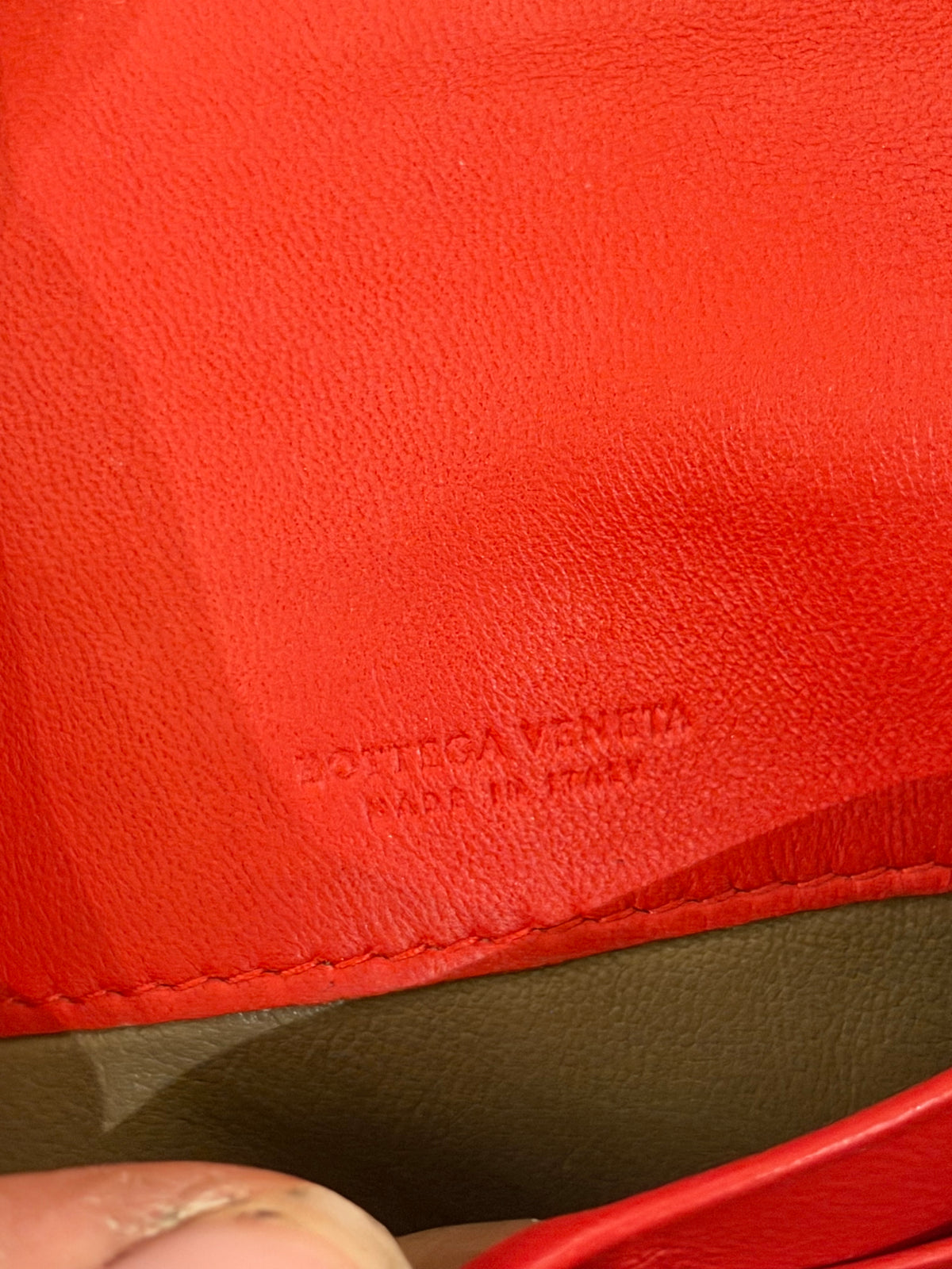 Bottega Veneta Intrecciato Woven Leather Wallet - Red