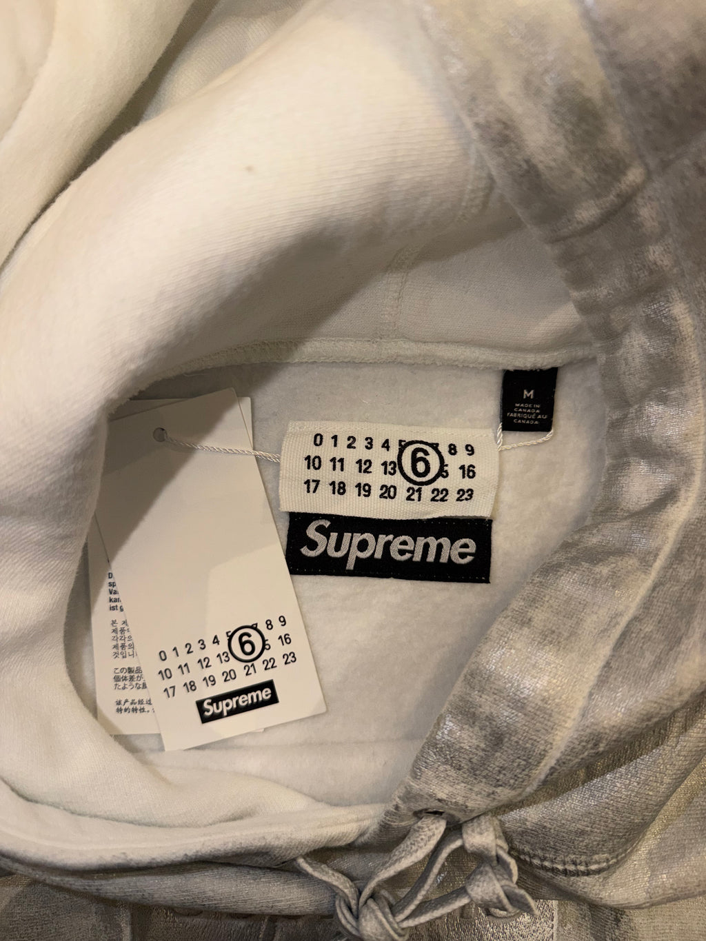 Supreme x MM6 Foil Box Logo Hoodie - Silver/White