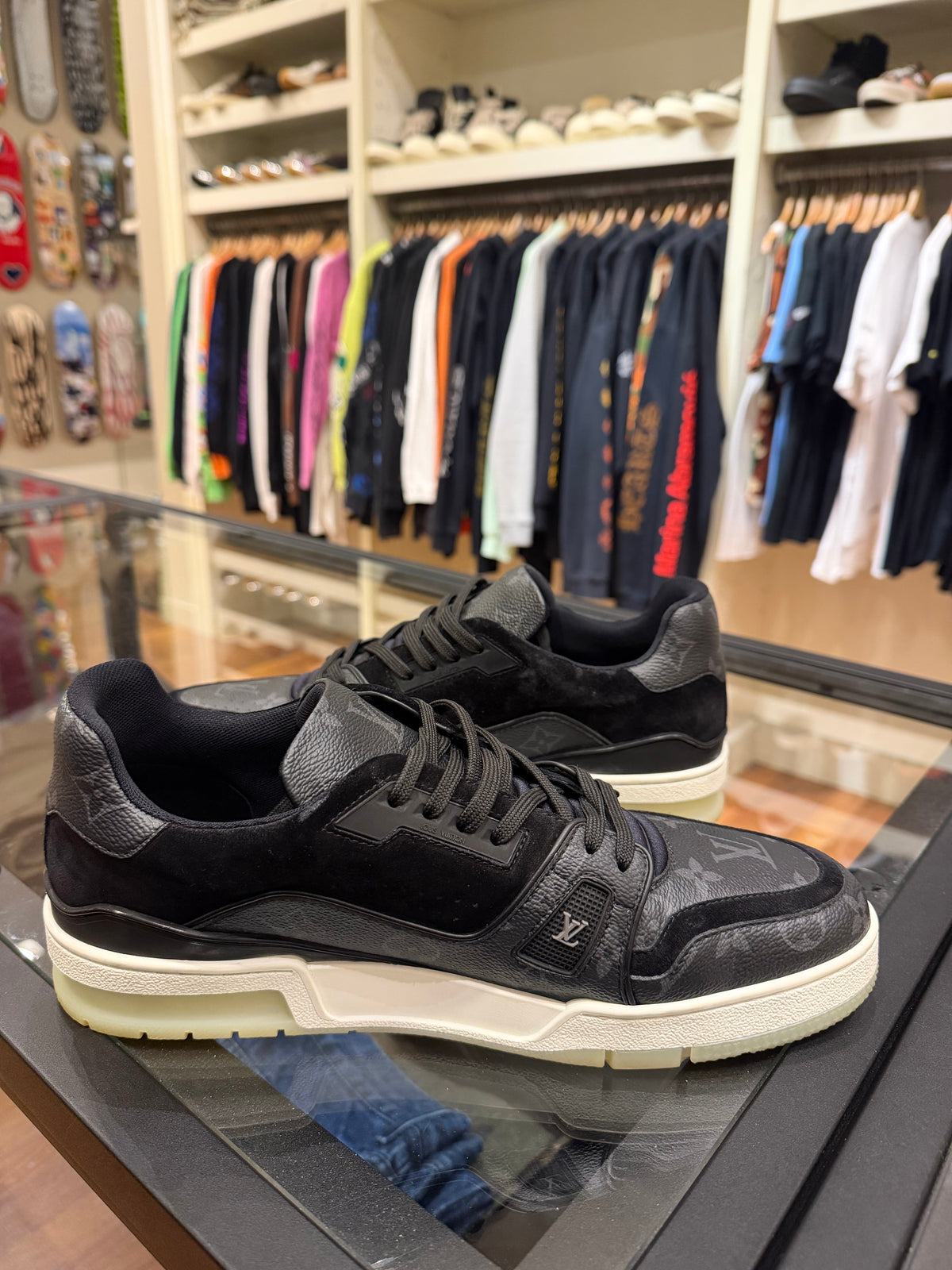 Louis Vuitton Trainer - Black Monogram