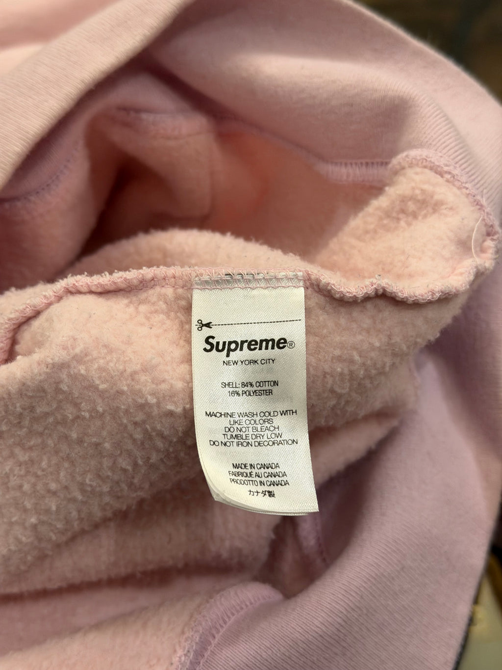 Supreme Small Box Logo
Hoodie