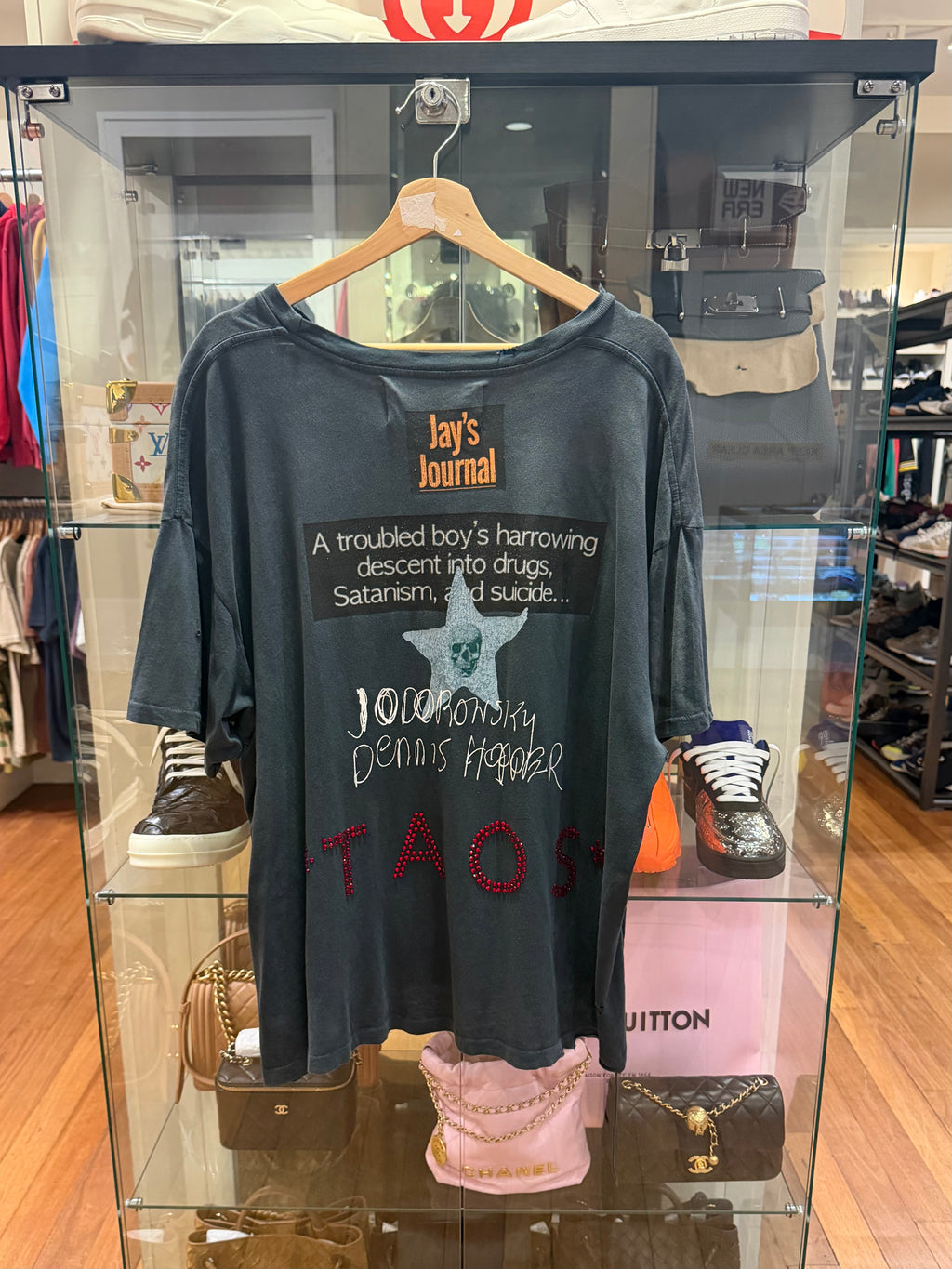 Paly Hollywood 'Ask Alice"
Distressed Tee