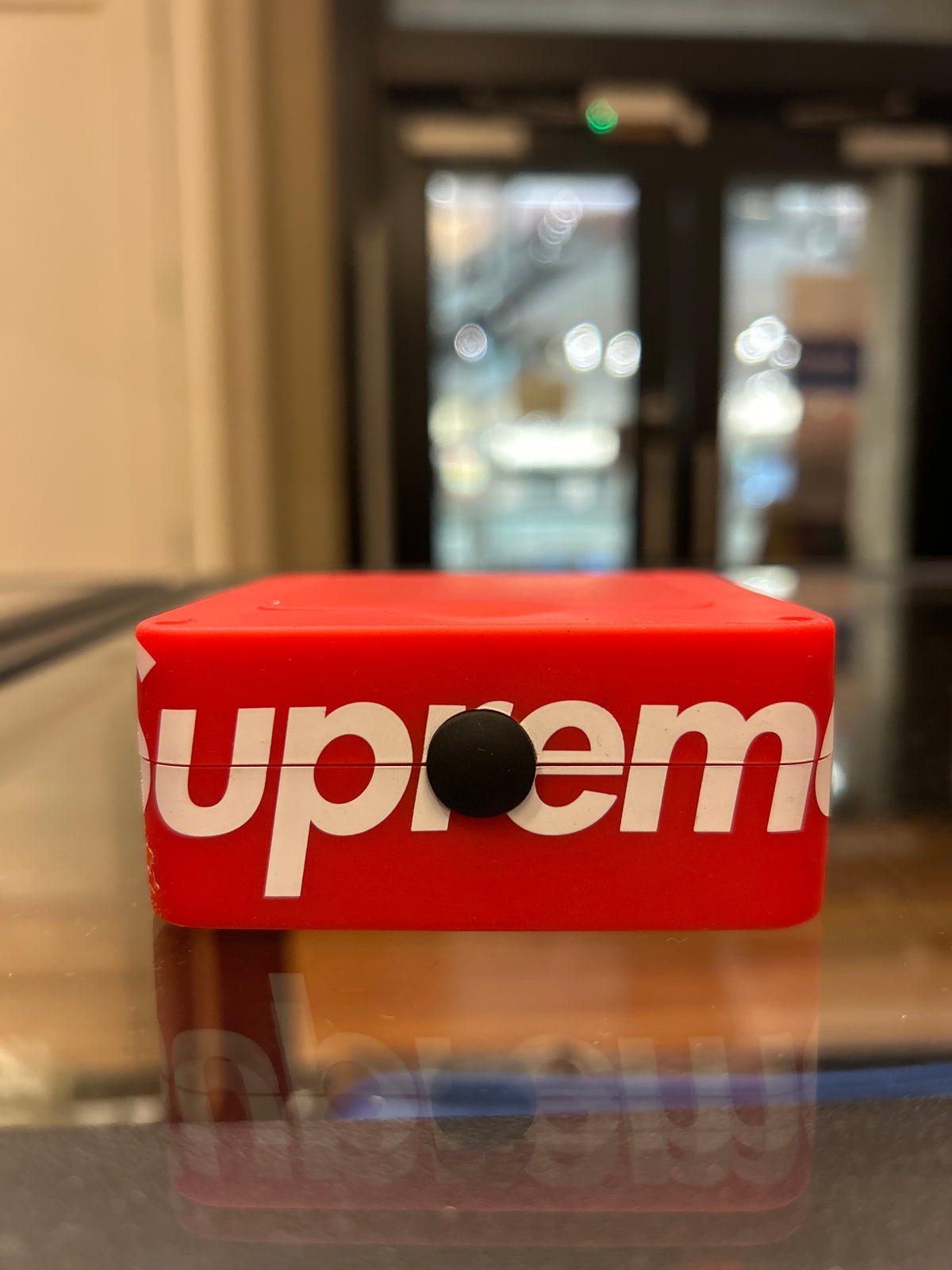 Supreme Kickstand Light