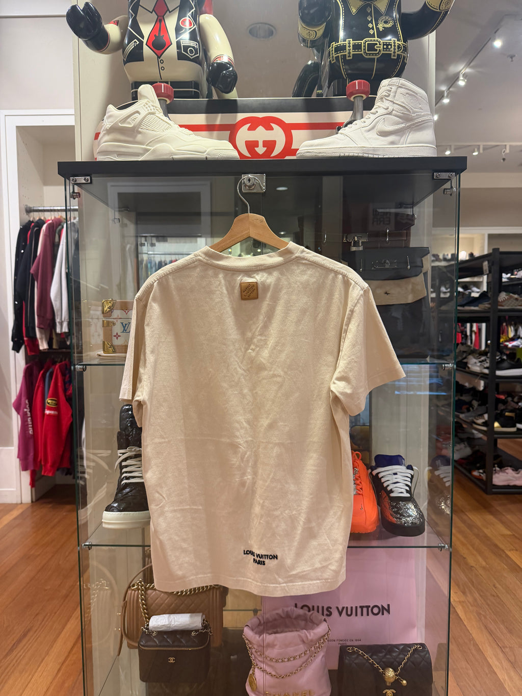 Louis Vuitton Tonal Embossed
Logo Tee - White