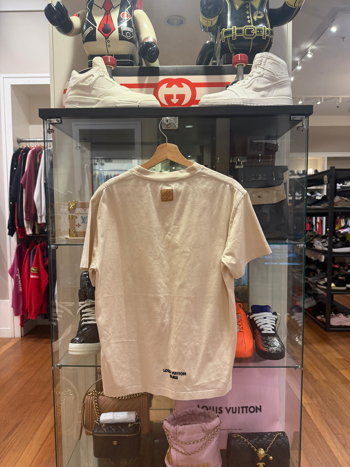 Louis Vuitton Tonal Embossed
Logo Tee - White