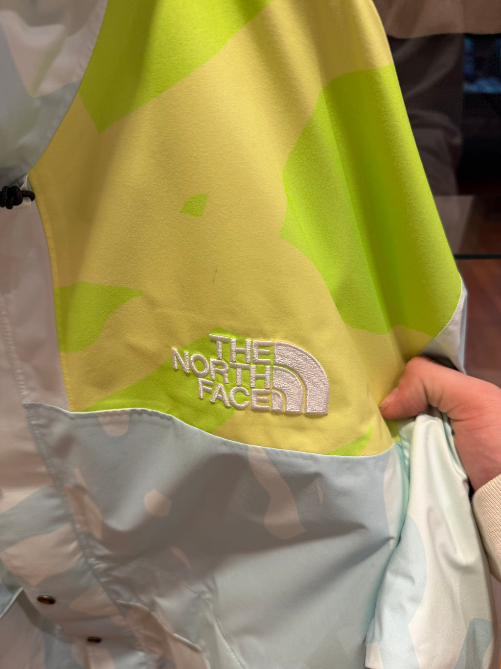 Kaws x The North Face Retro 1986 Mountain Jacket - Ice Blue