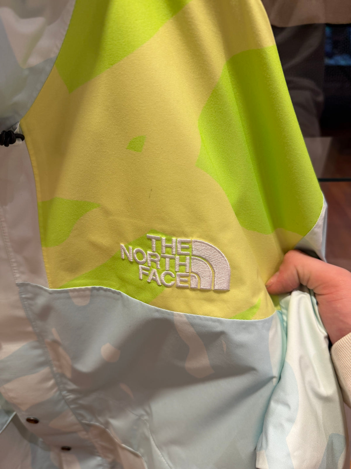 Kaws x The North Face Retro 1986 Mountain Jacket - Ice Blue