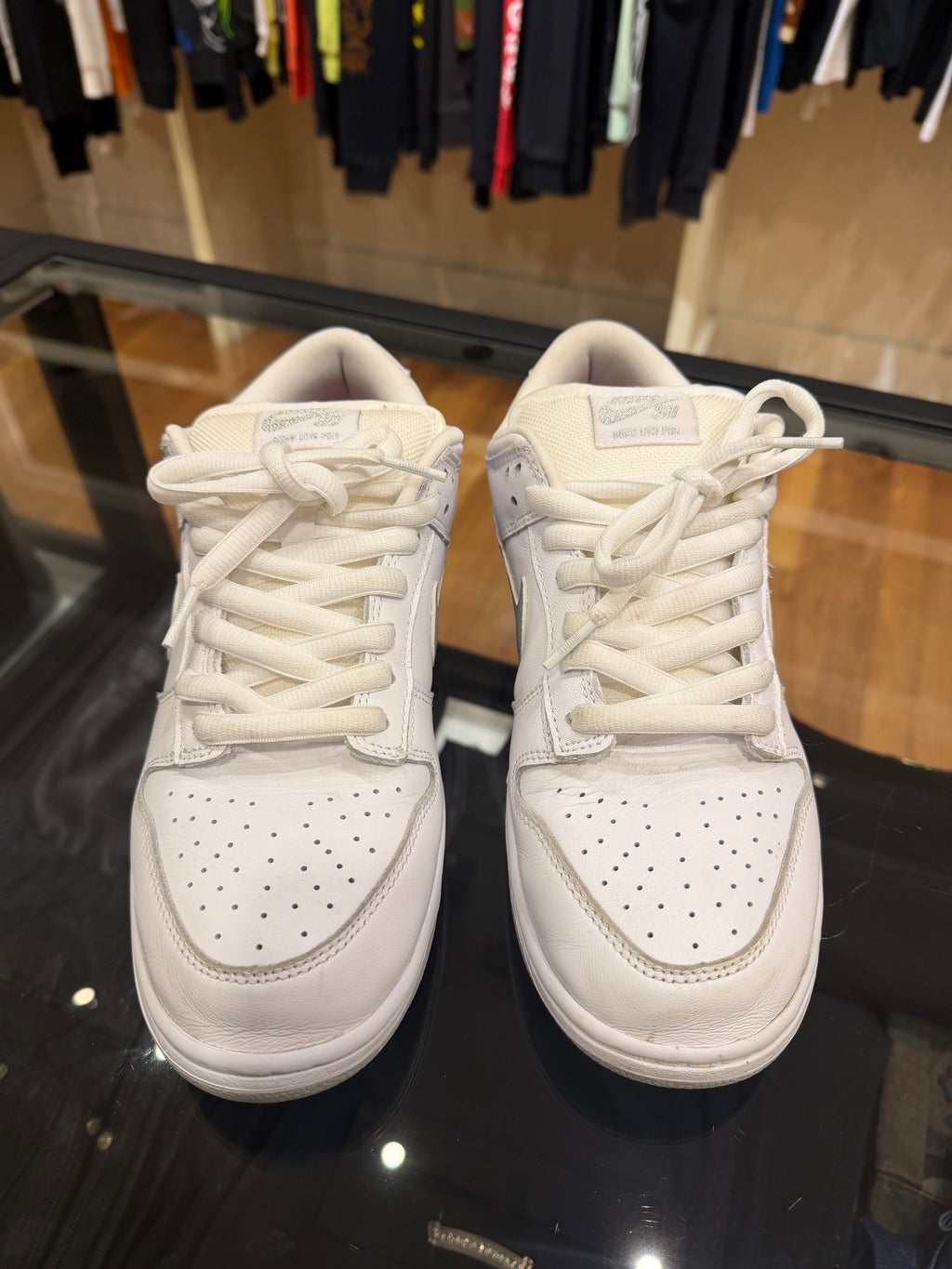 Supreme x Nike SB Dunk Low 94 ‘White Metallic Silver’