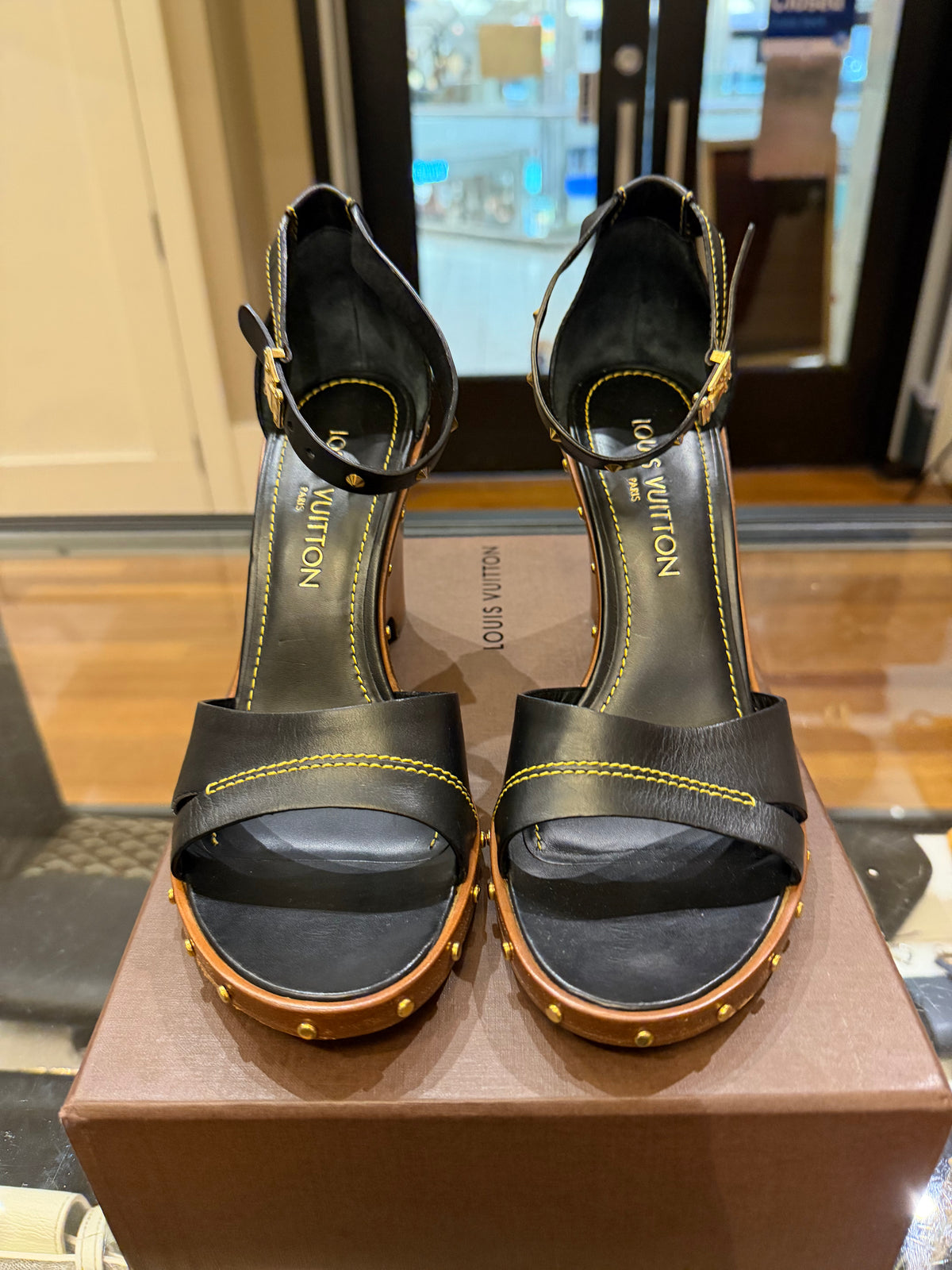 Louis Vuitton Wood Calfskin Vedette Heels - Black