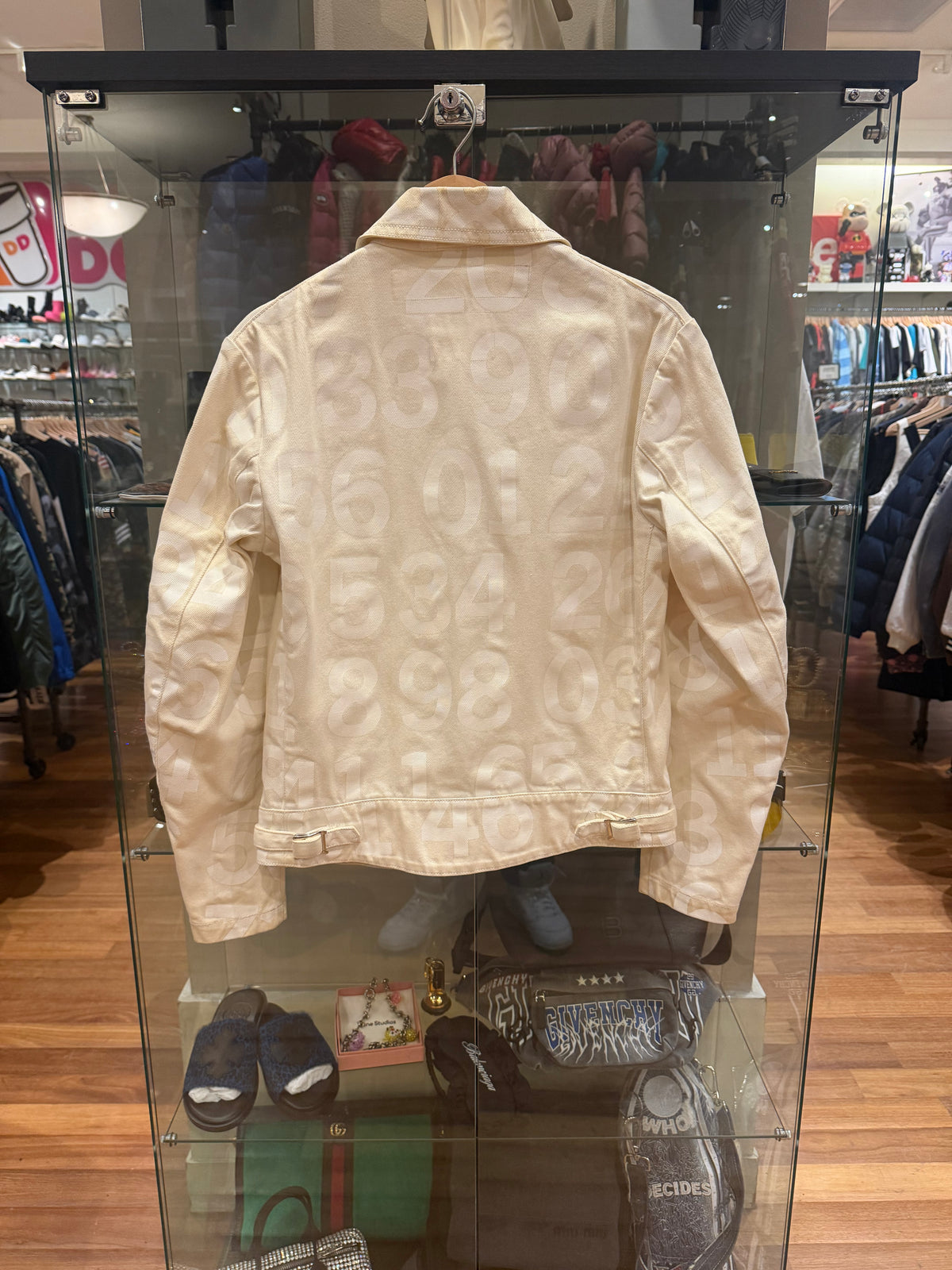 Junya Watanabe x CDG x
Lewis Leatherman Aviakit
Number Jacket