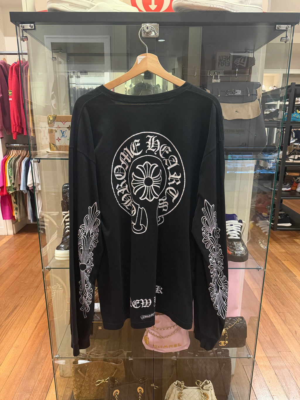 Chrome Hearts 'New York'
Horseshoe Floral LS