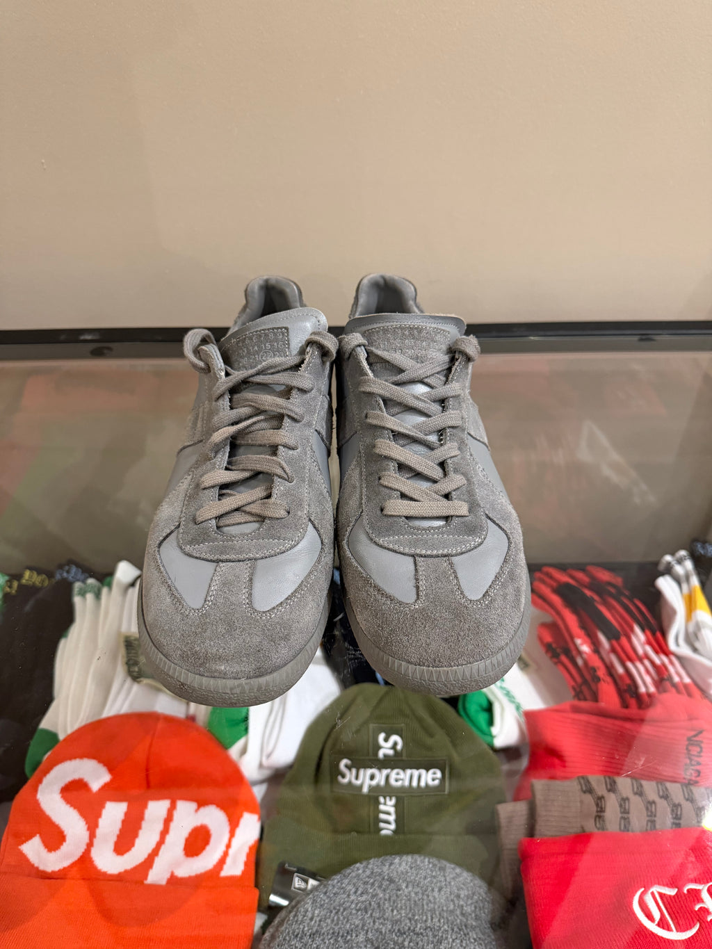 Maison Margiela Replica GATS
- Grey