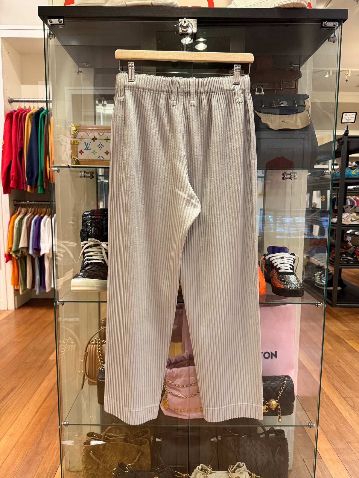 Issey Miyake Homme Pisse
Pleated Pants
