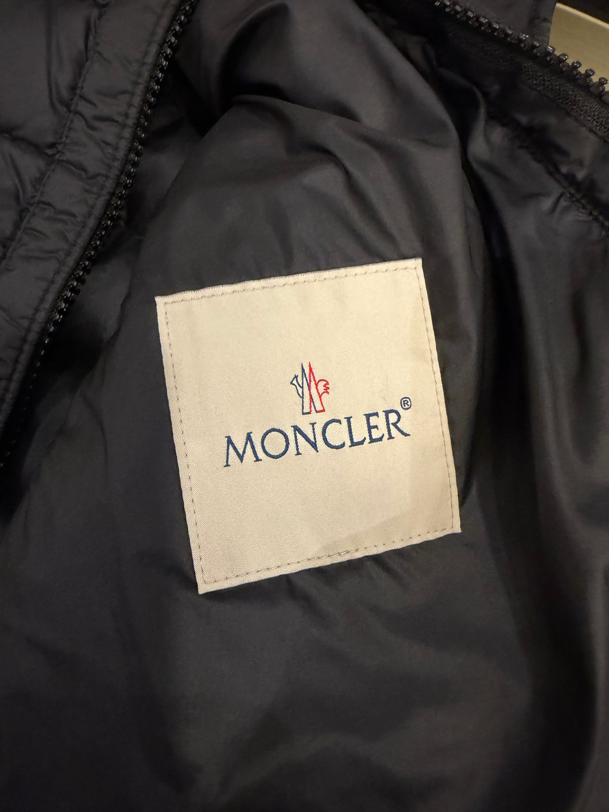 Moncler Roussillon Gilet
Down Vest - Black