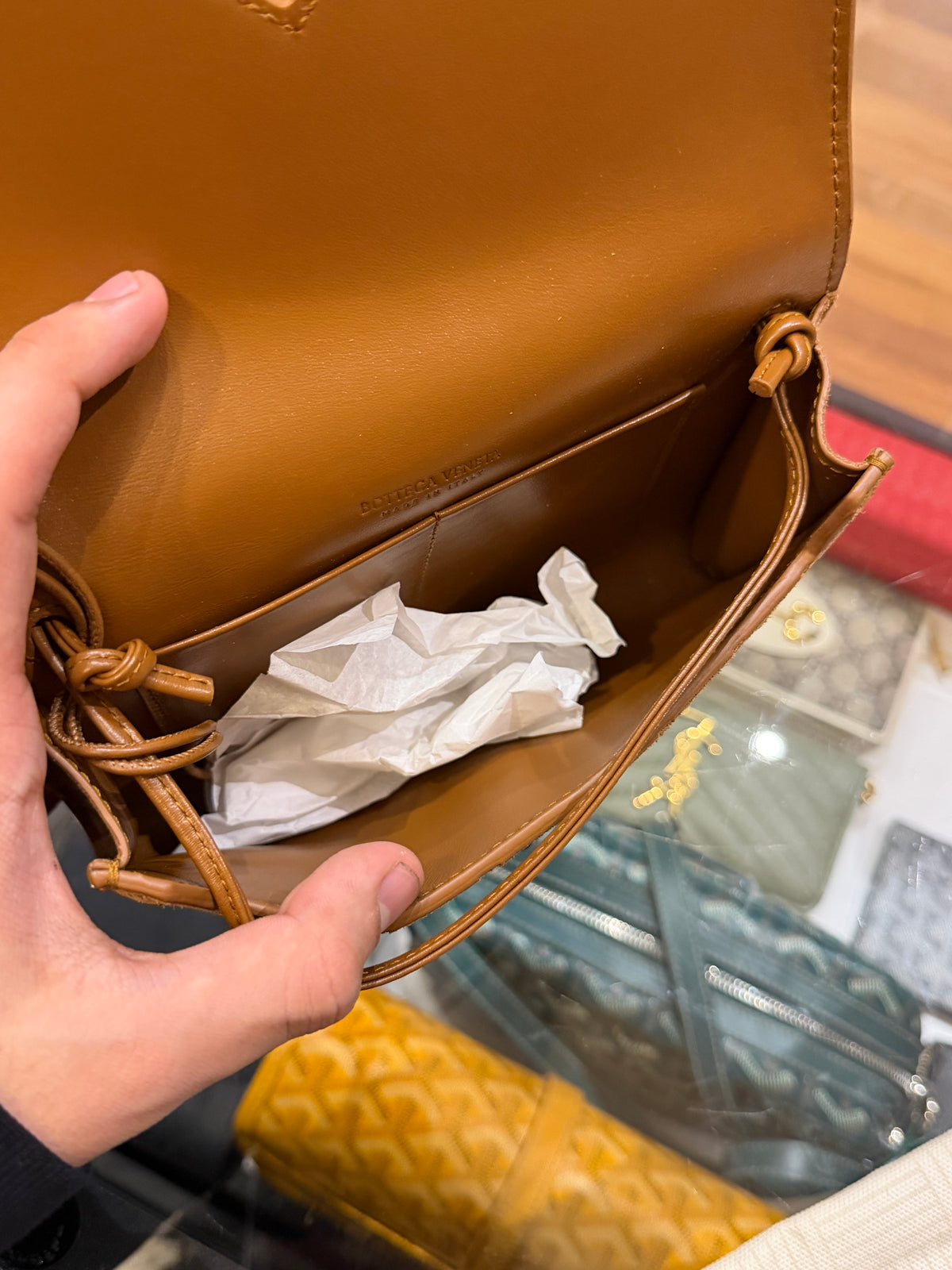 Bottega Veneta Andiamo Intrecciato Suede Clutch - Brown