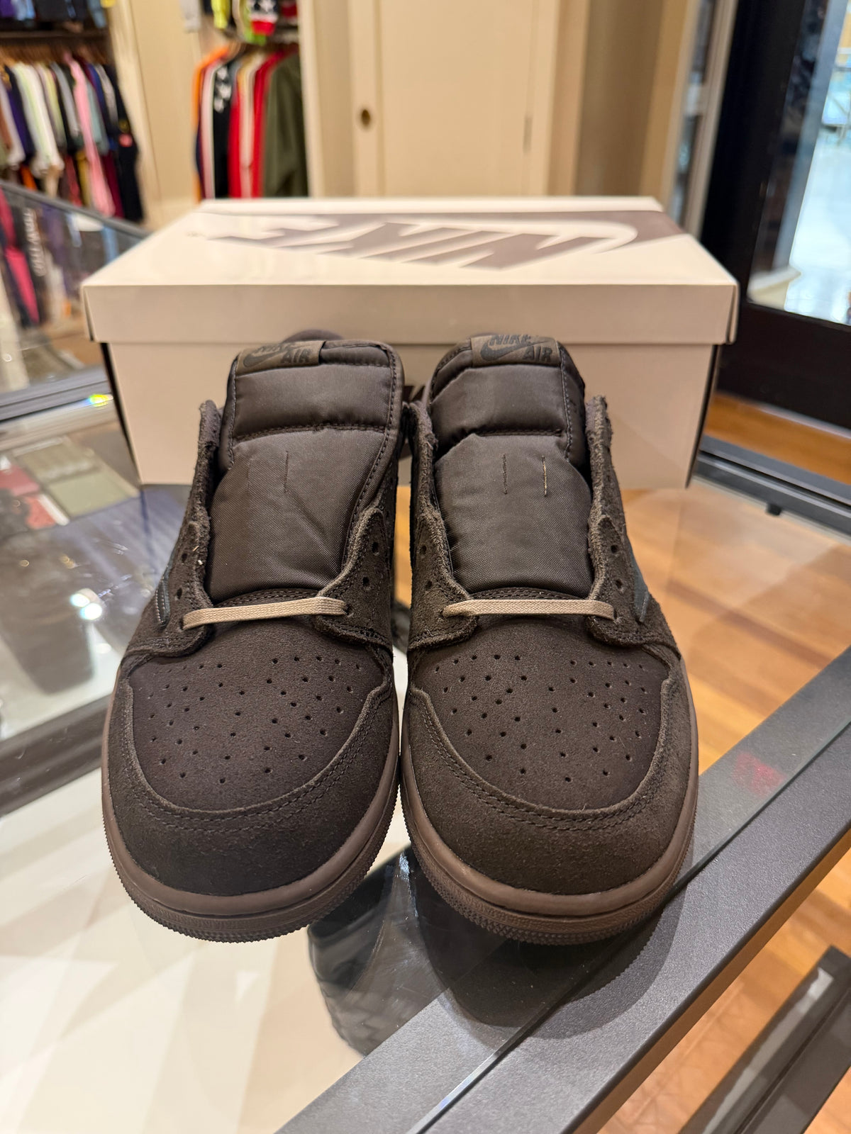 Jordan 1 Low OG SP 'Travis
Scott Velvet Brown'