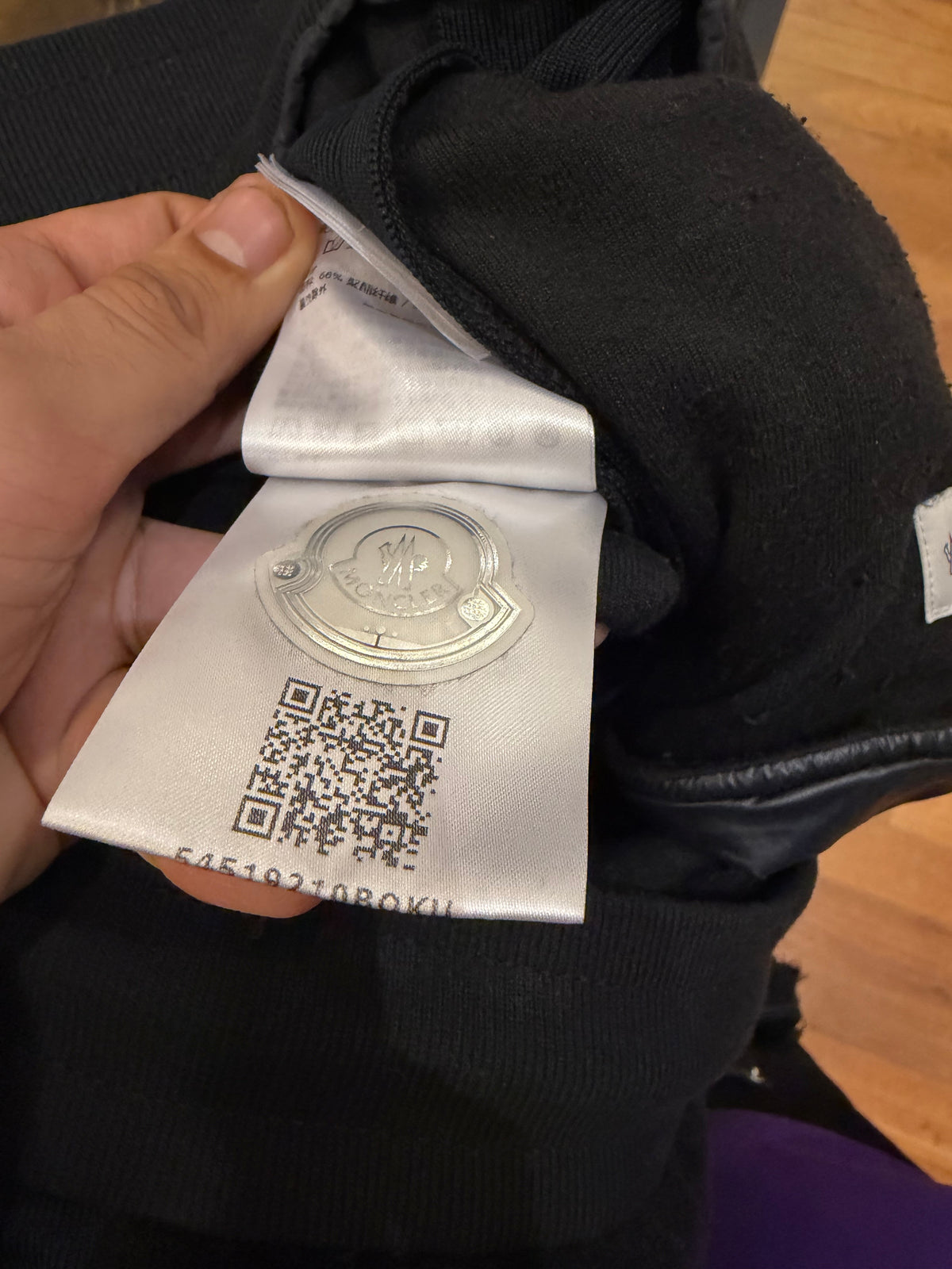 Moncler Velour Drawsting
Joggers - Black