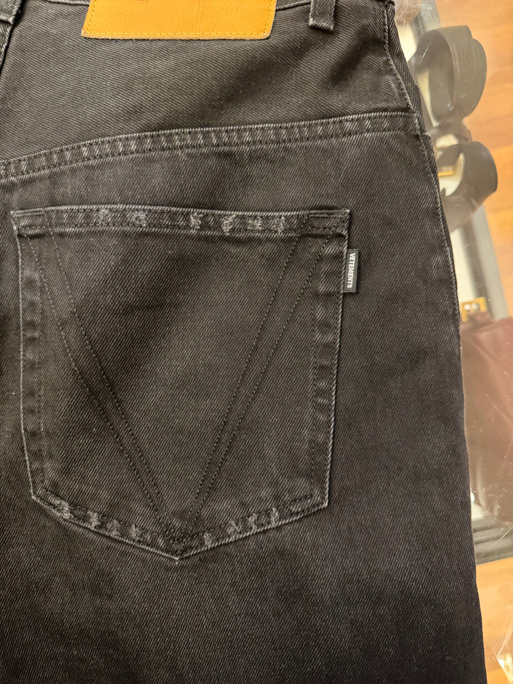 Vetements Washed Wide Leg Denim Jeans - Black