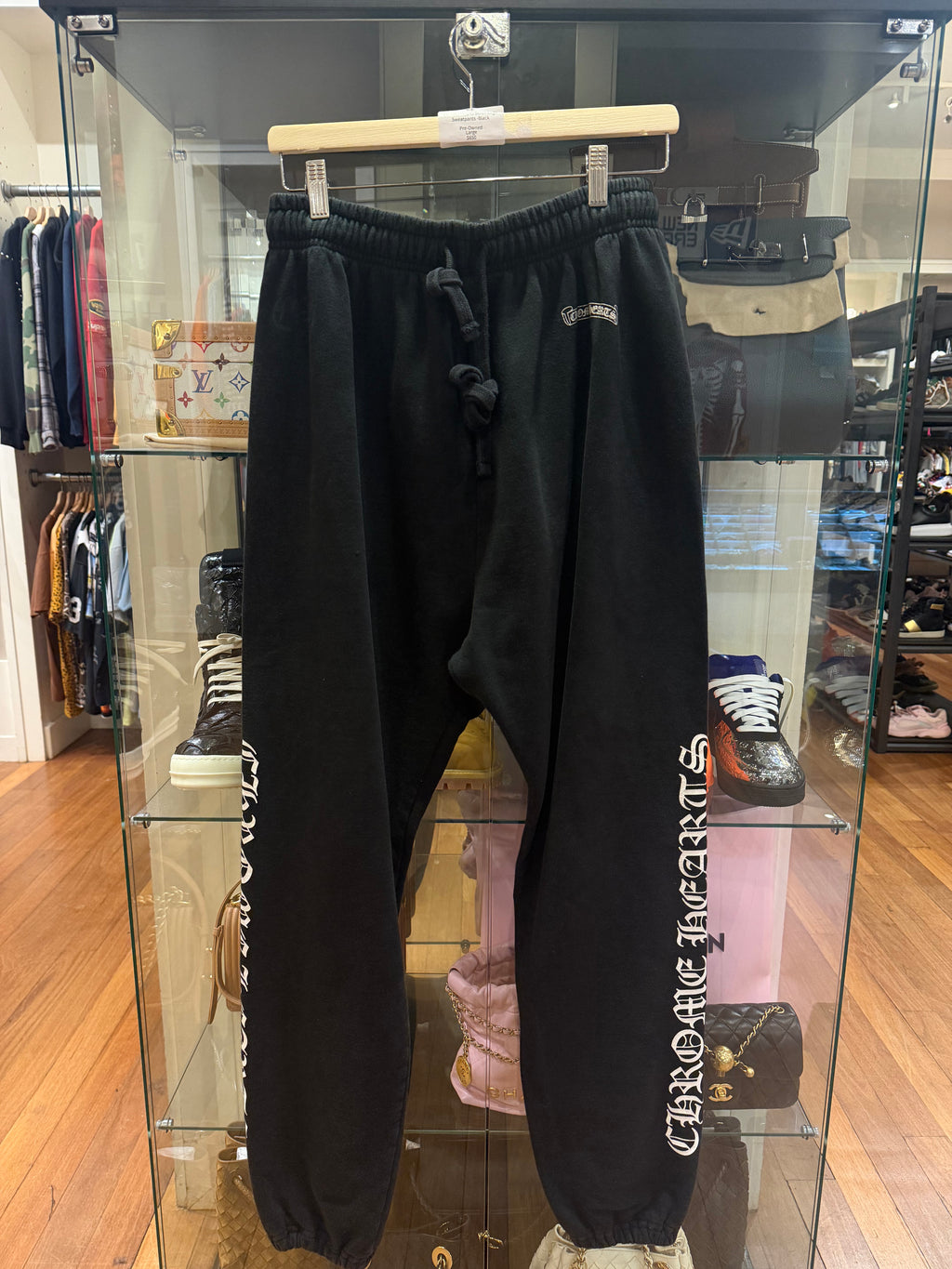 Chrome Hearts Scroll Logo
Sweatpants-Black