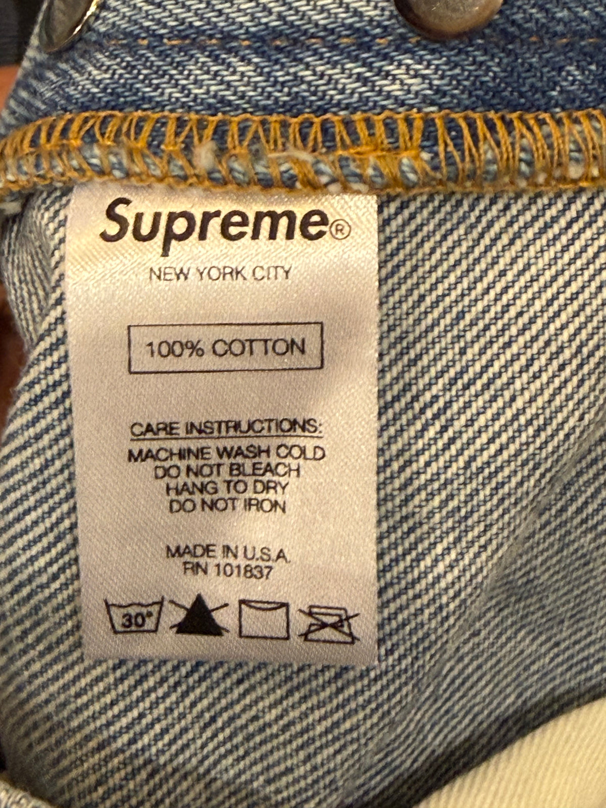 Supreme Wide Leg Denim
Jeans - Blue
