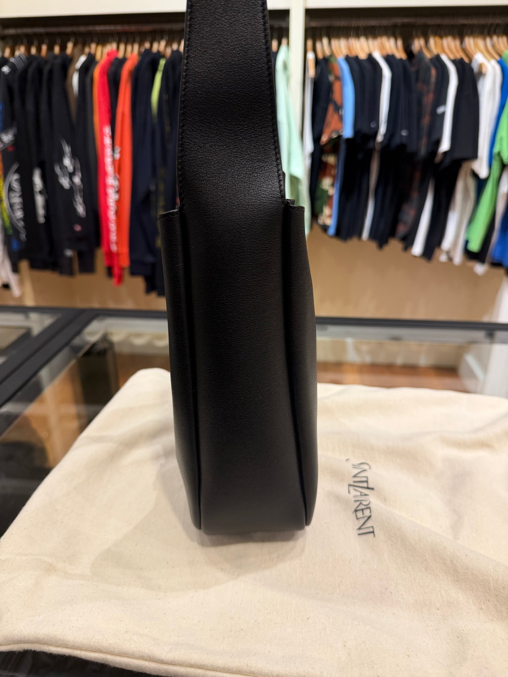 Saint Laurent LE 5 À 7 Leather Hobo Bag - Black