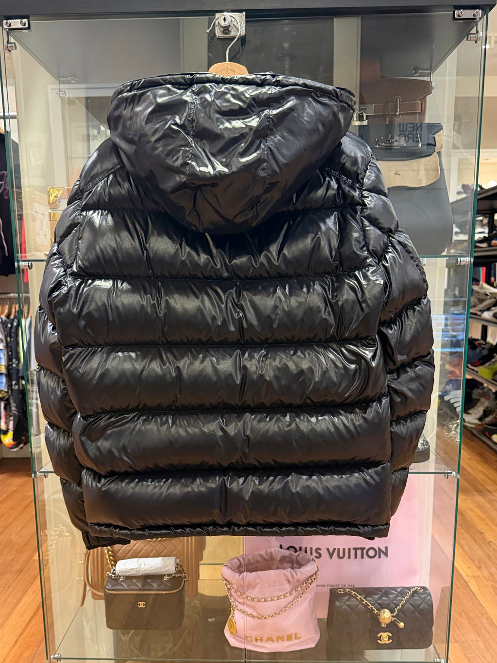Moncler Maya Giubbotto
Down Puffer Jacket - Black