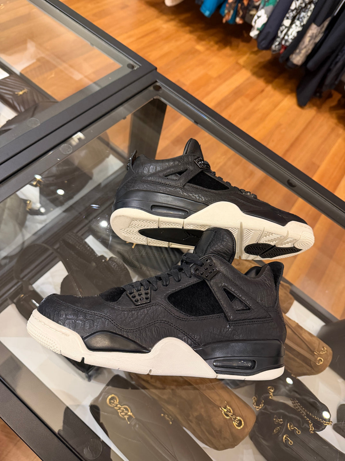 Jordan 4 Retro 'Pony Hair
Black'