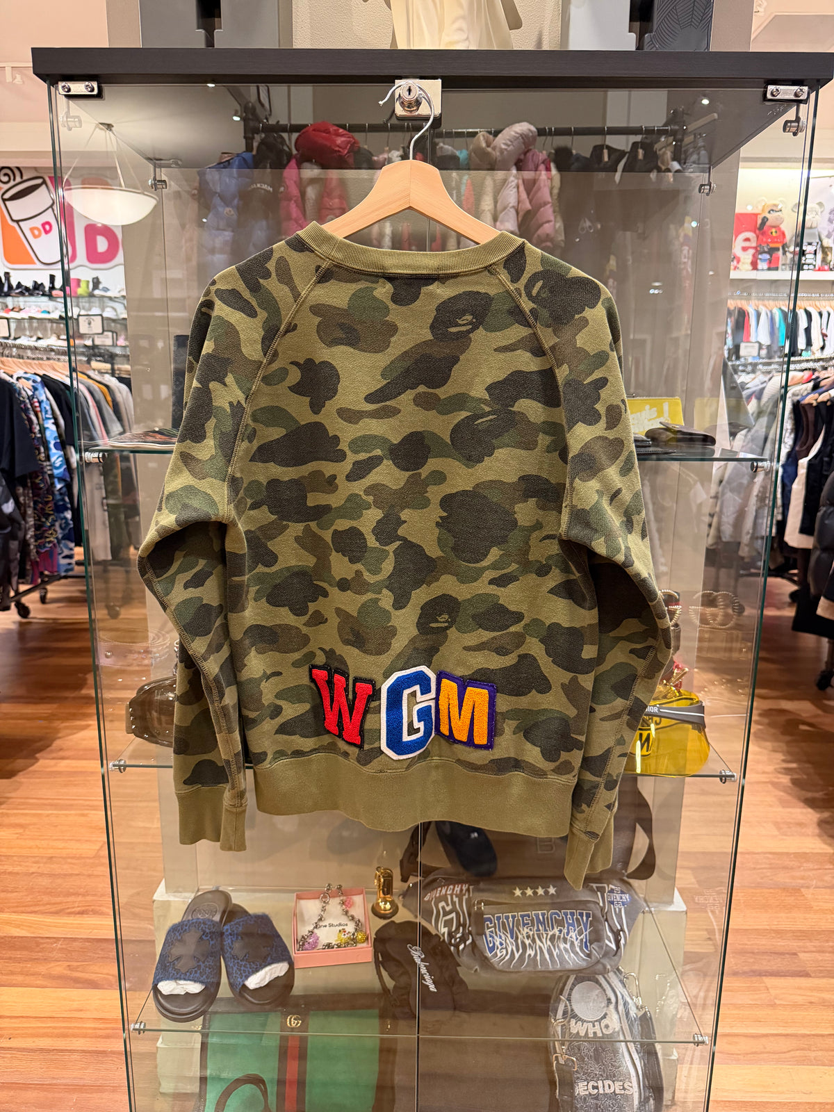 Bape 1st Camo Shark Zip
Crewneck - Green