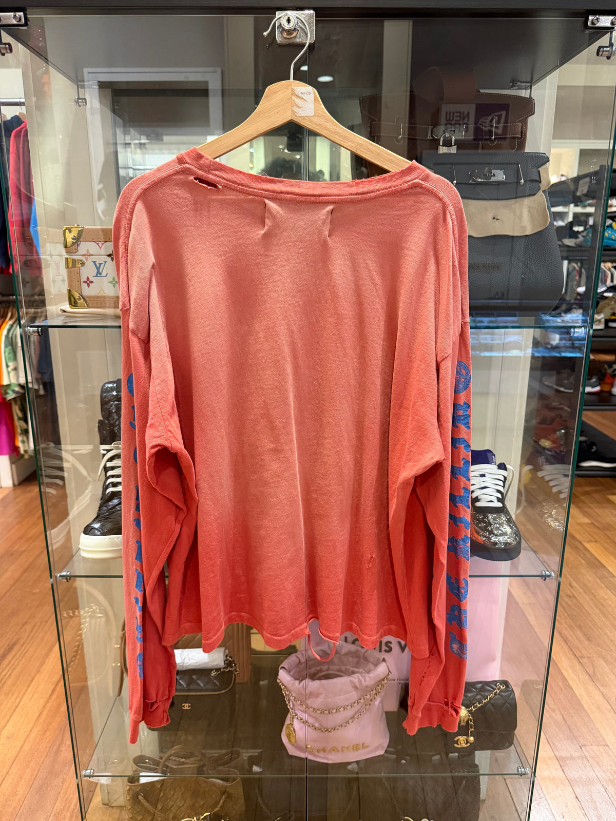 Paly Hollywood 'East of Eden'
LS Shirt - Red