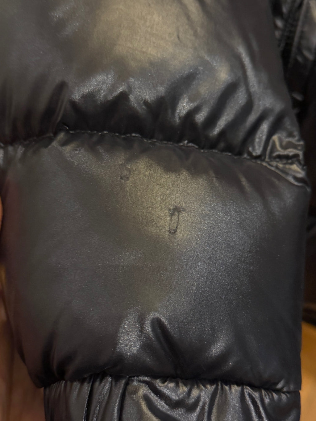 Moncler Maya Giubbotto
Down Puffer Jacket - Black