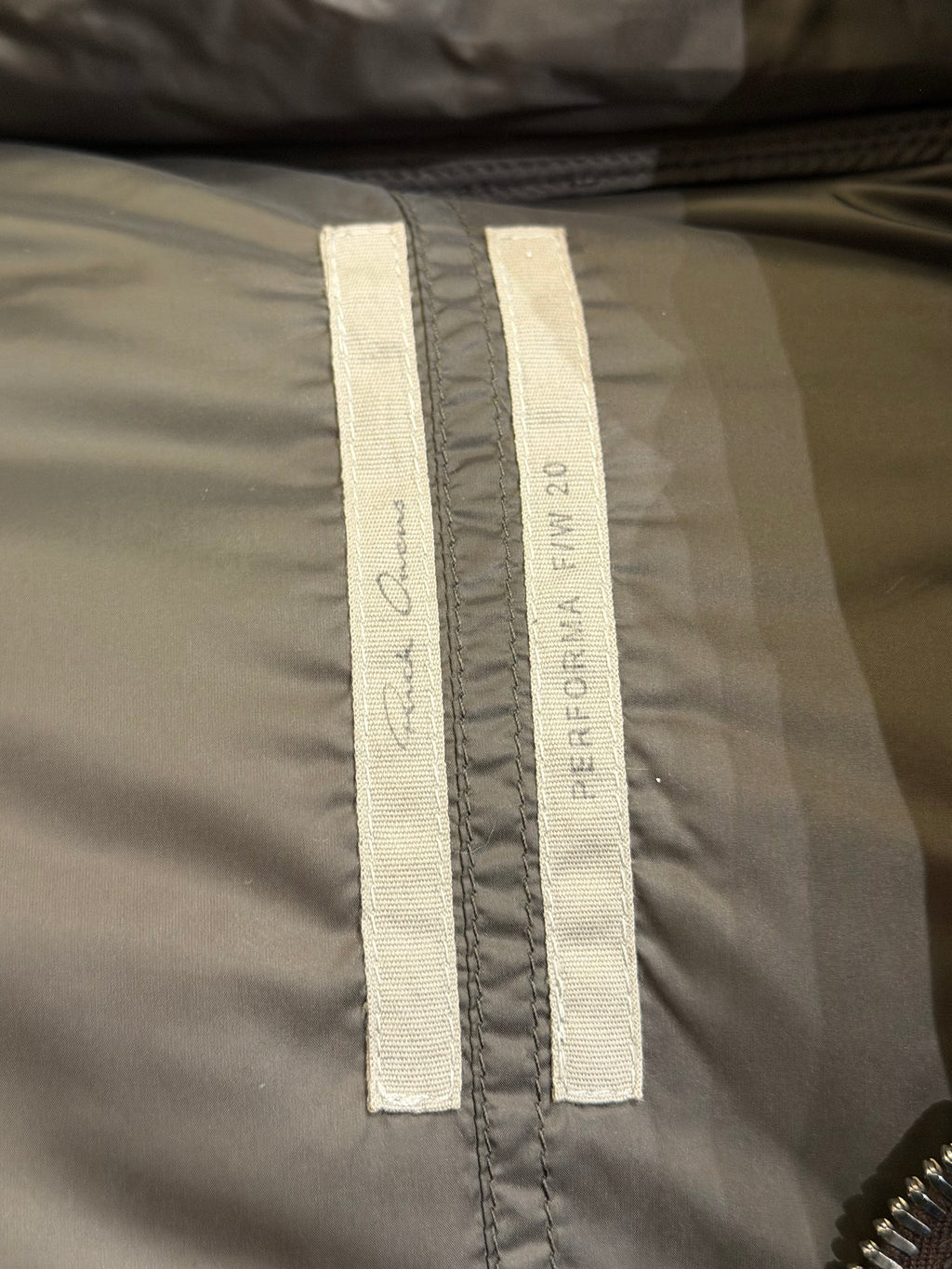 Rick Owens Jumbo Down IES
Coat - Grey