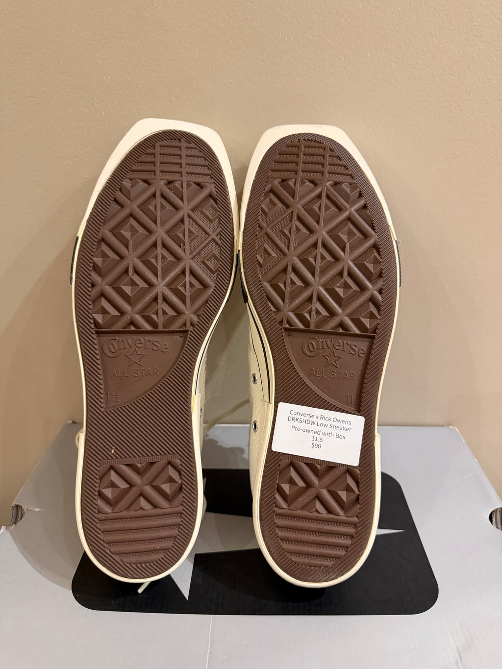 Converse x Rick Owens
DRKSHDW Low Sneaker
Pre-owned with Box