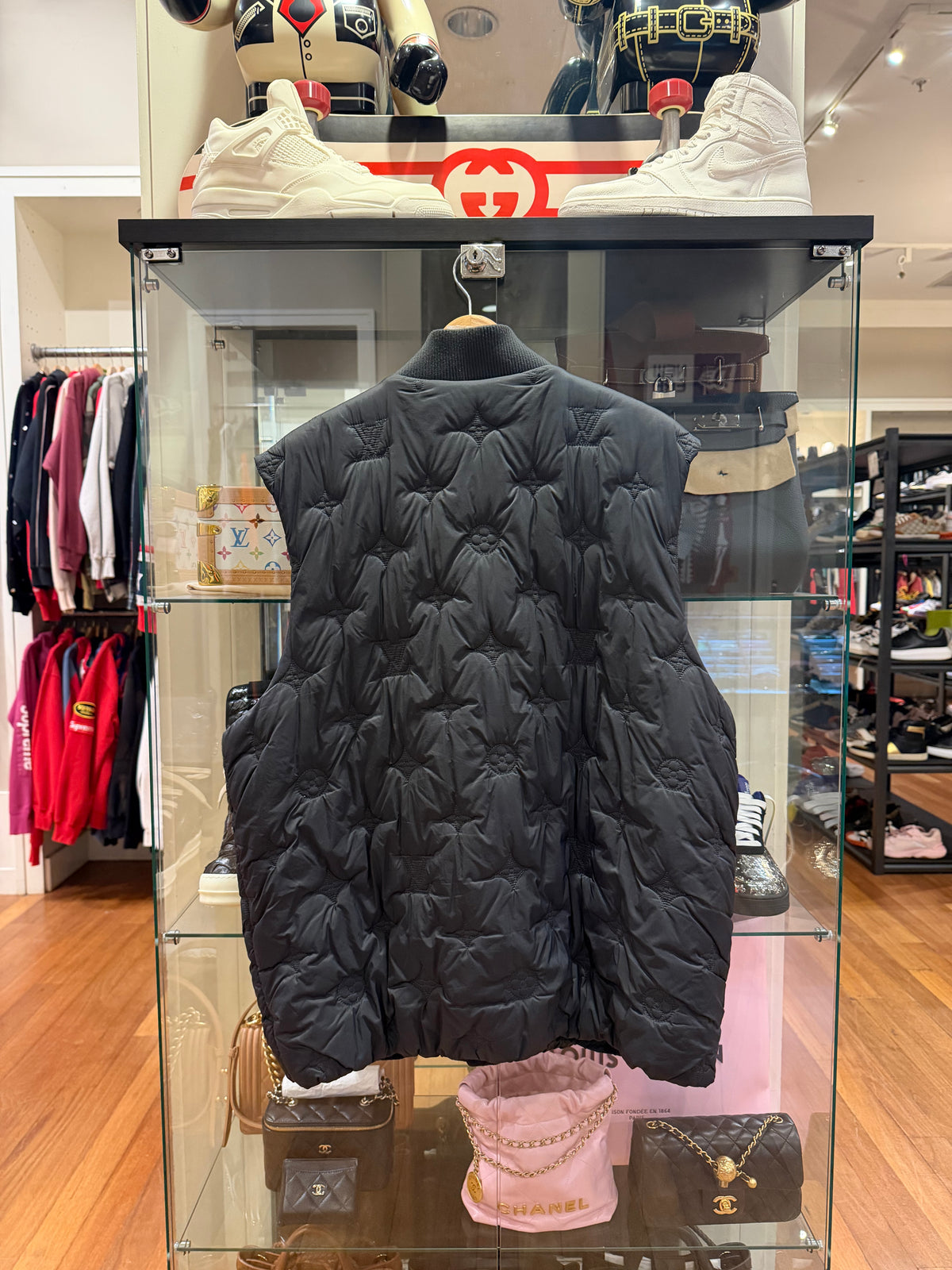 Louis Vuitton Tonal Embossed
Monogram Quilted Vest