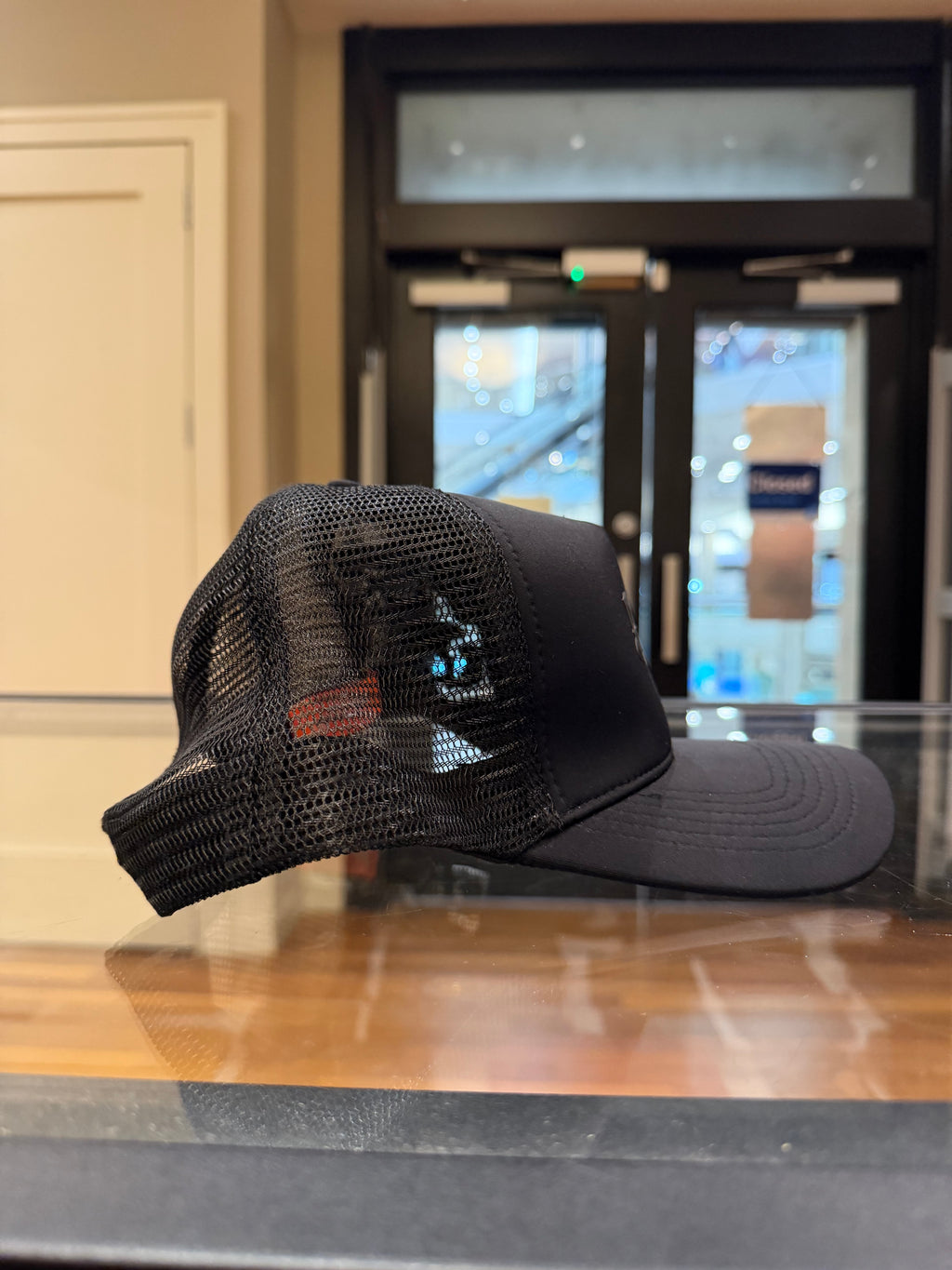 Bossi Skull Trucker Hat - Black