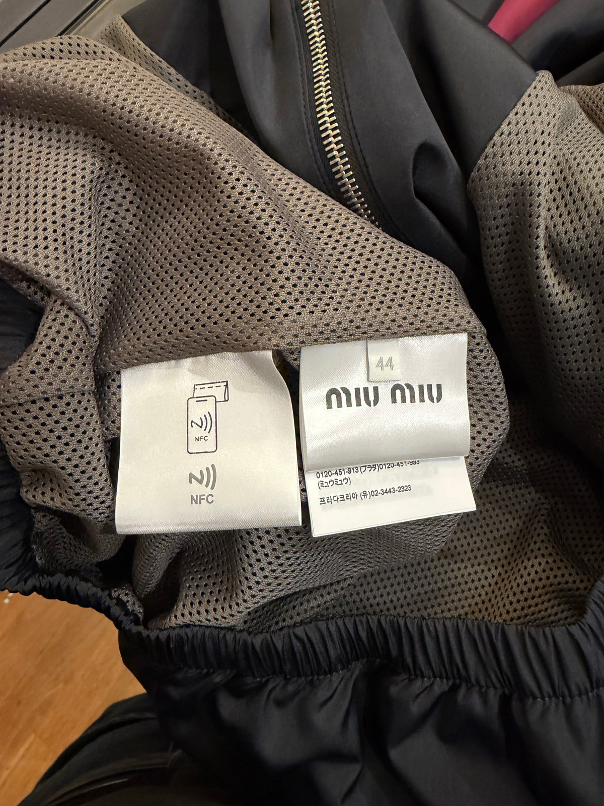 Miu Miu Colorblock Zip Up
Windbreaker - Black/Burgundy