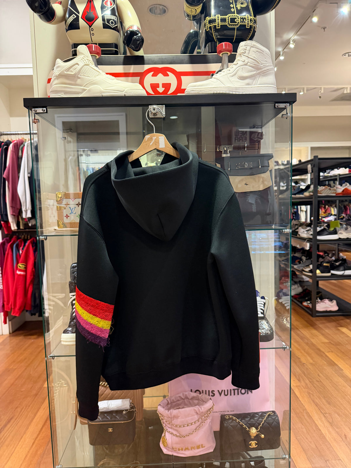 Louis Vuitton Multi Patch Print
Jacket - Black