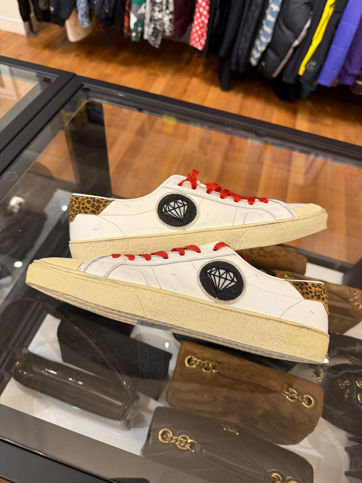 Saint Laurent Low Top
Sneakers - White