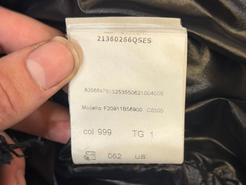 Moncler Montcla Down Puffer Jacket - Black