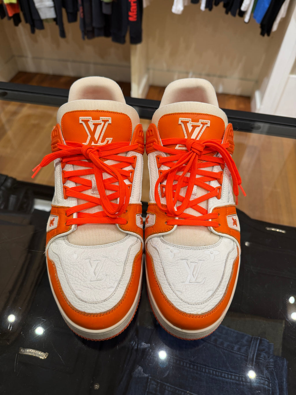Louis Vuitton Trainer - White / Orange
