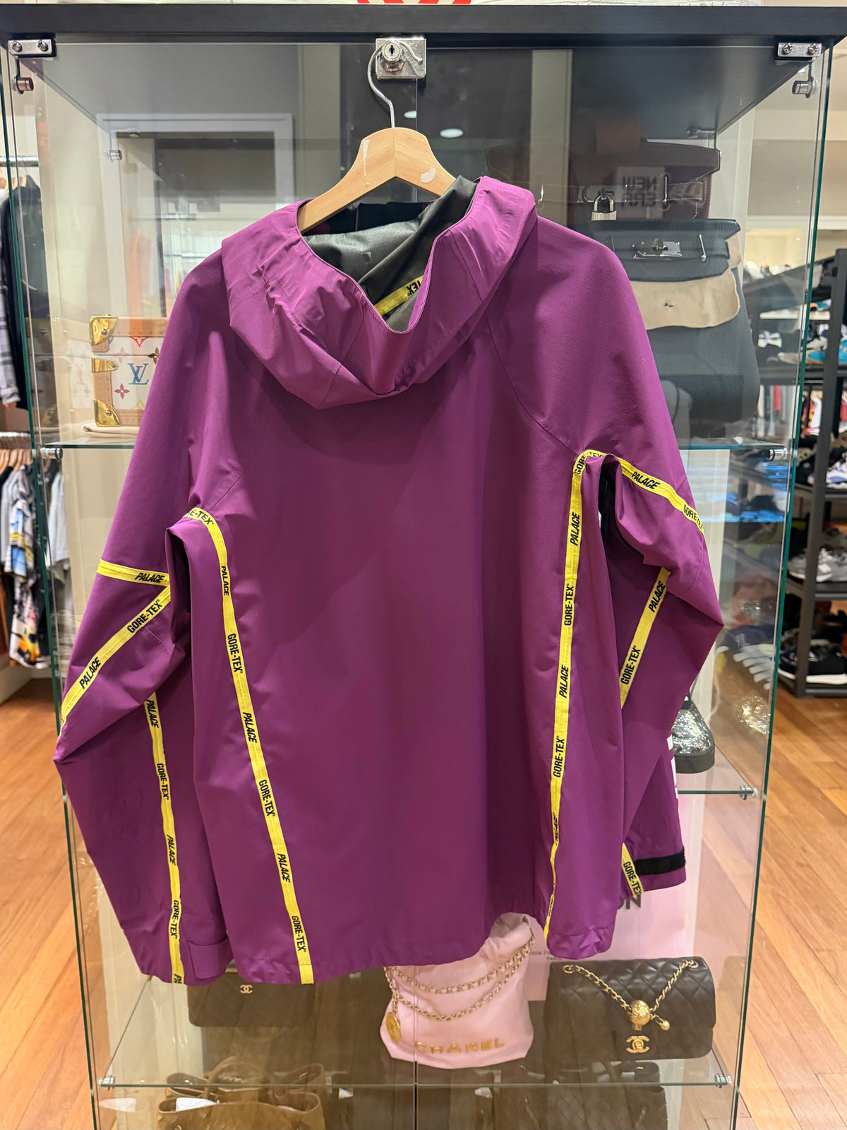 Palace Purple Gortex
Windbreaker