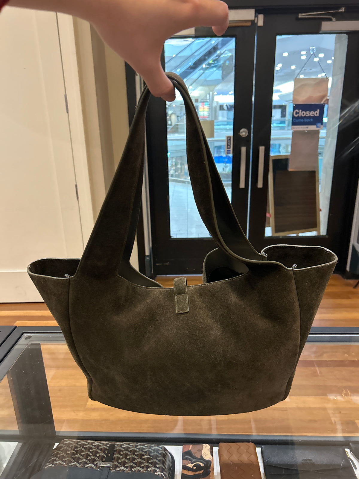 Saint Laurent Le 5 á 7 Bea Tote