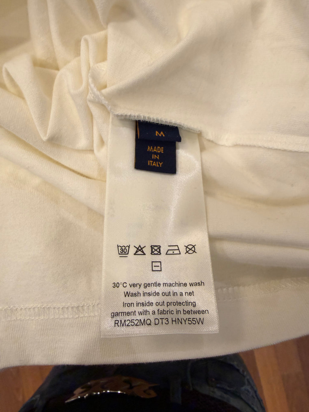 Louis Vuitton Tonal Embossed
Logo Tee - White