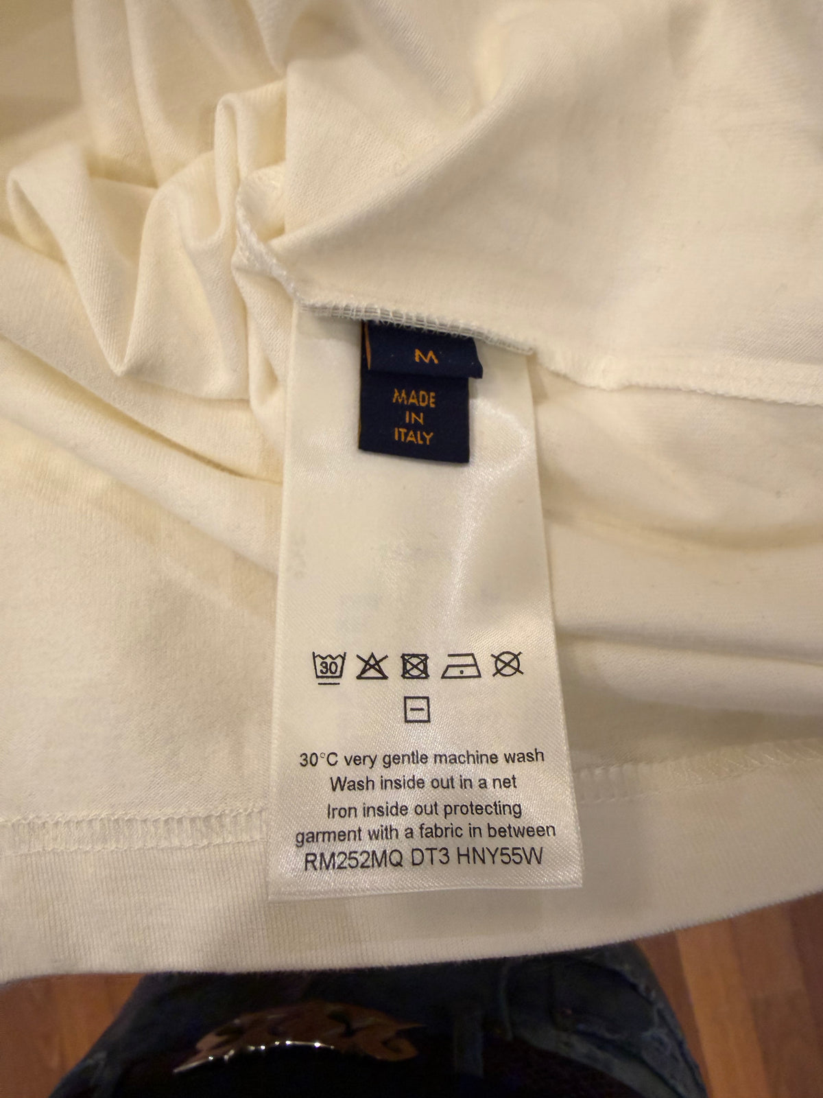 Louis Vuitton Tonal Embossed
Logo Tee - White
