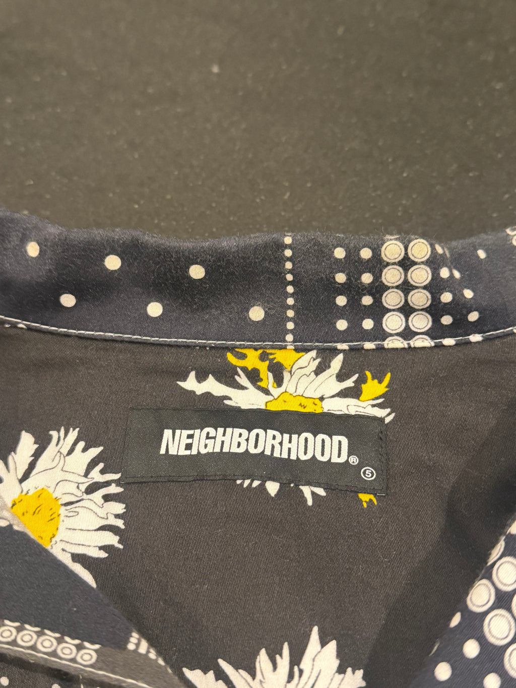 NEIGHBORHOOD
Bandana-Print Patchwork SS
Shirt - Blue