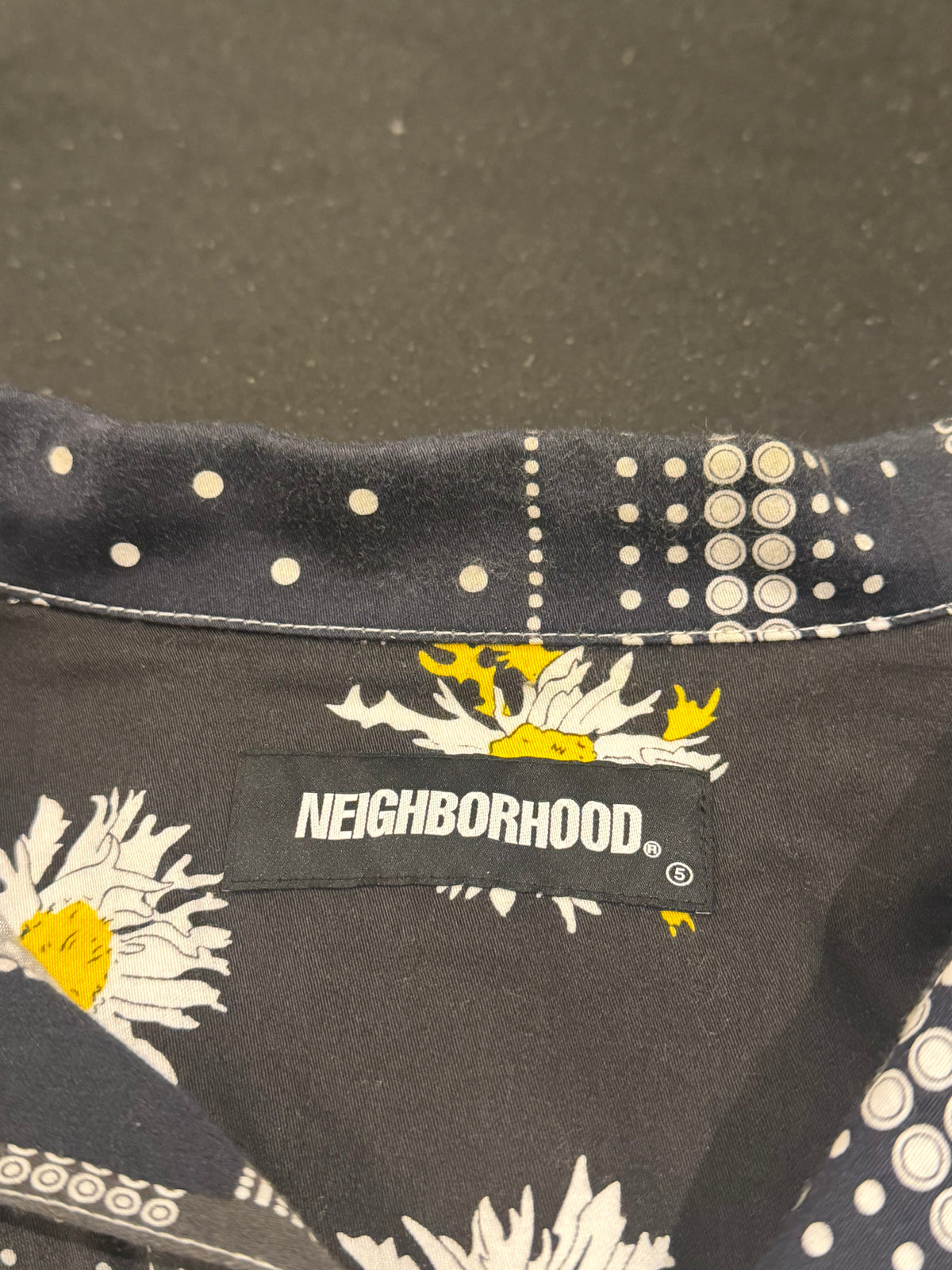 NEIGHBORHOOD
Bandana-Print Patchwork SS
Shirt - Blue