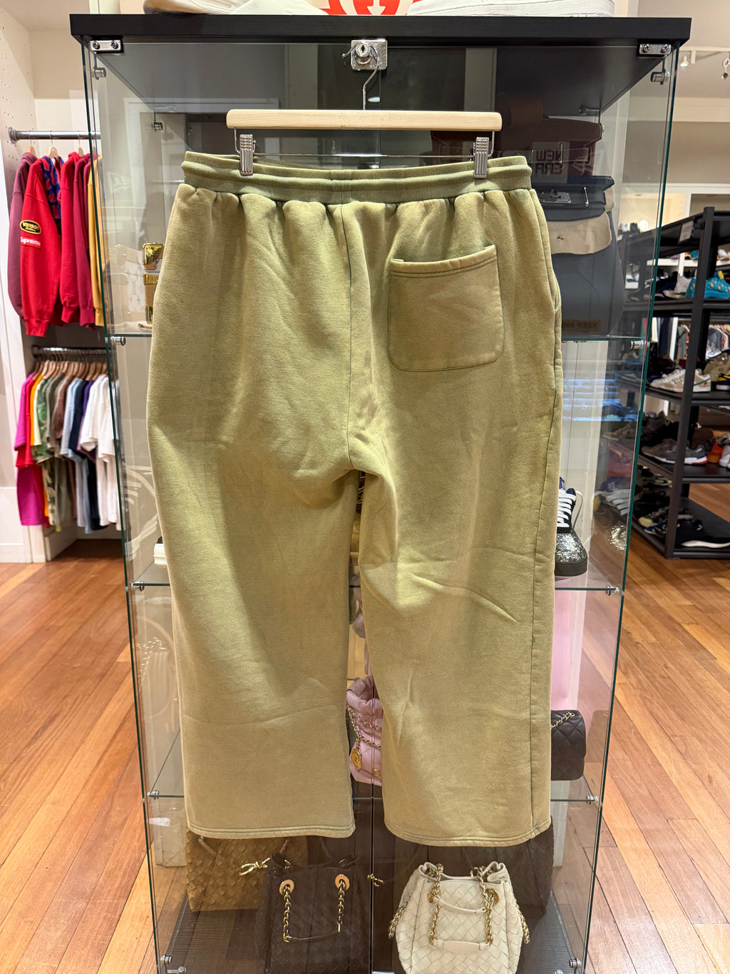 GV Gallery Raspberry Hills
'Casamigos' Sweatpants -
Green
