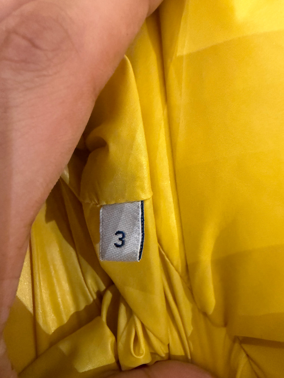 Moncler Maya Giubbotto
Down Puffer Jacket - Yellow